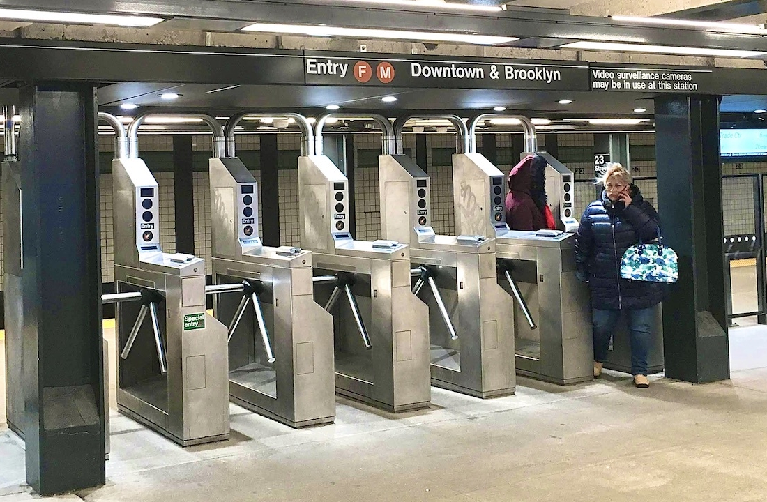 23rd street subway station FM