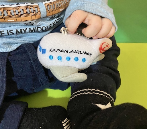 Japan Airlinesの子供用にもらえる飛行機キーホルダー